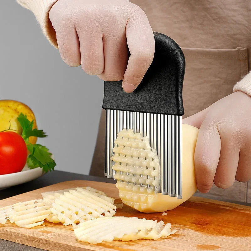 Corrugated knife stainless steel wolf teeth cut potatoes wavy knife kitchen household vegetable cutting artifact fancy slicer